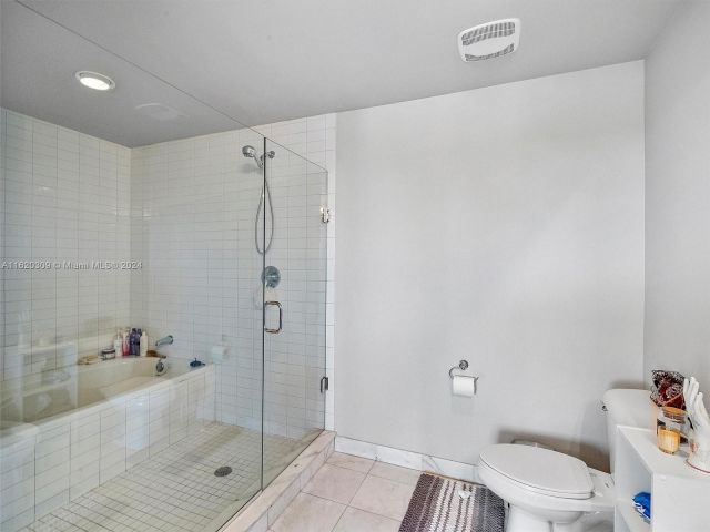 Apartment for sale  Unit #309 - photo 5774423