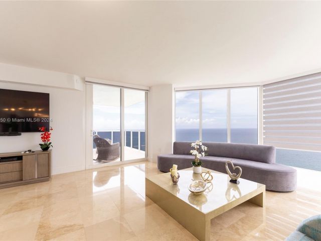 Apartment for rent  Unit #3608 - photo 5670683