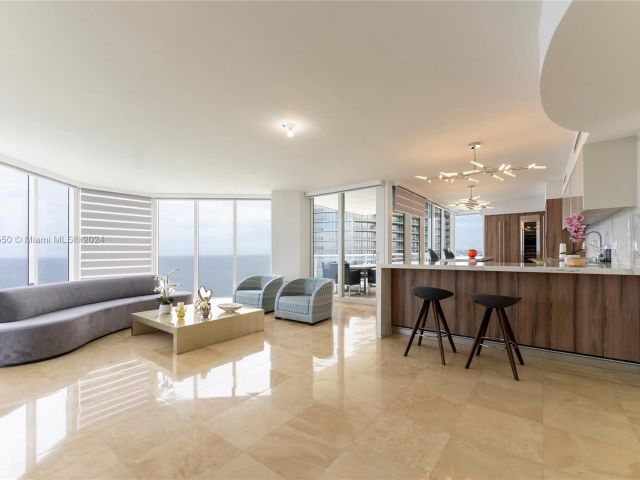 Apartment for rent  Unit #3608 - photo 5670684