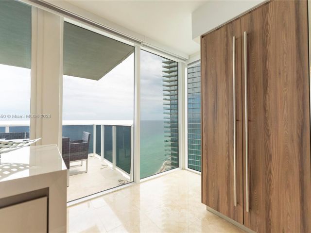 Apartment for rent  Unit #3608 - photo 5670686