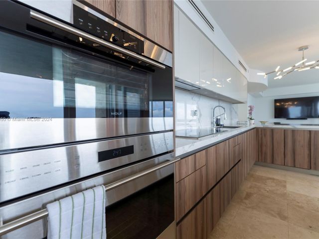 Apartment for rent  Unit #3608 - photo 5670687