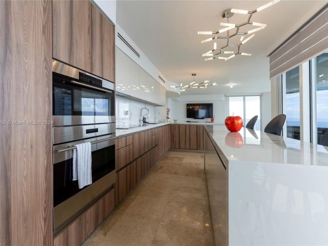 Apartment for rent  Unit #3608 - photo 5670689