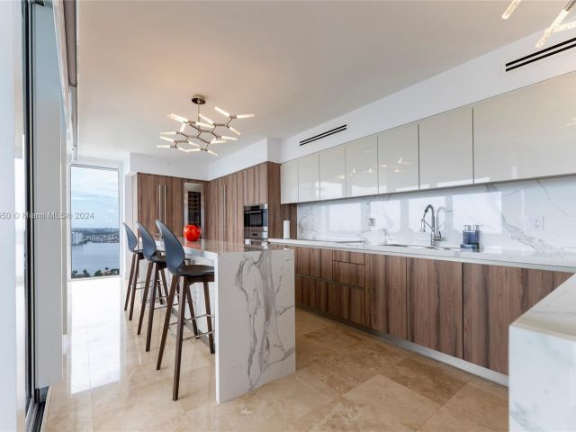 Apartment for rent  Unit #3608 - photo 5670690