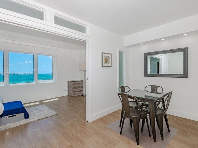 Apartment for rent  Unit #1242 - photo 5966905