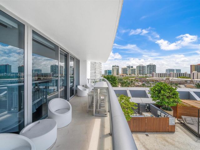 Apartment for sale  Unit #804 - photo 5794152