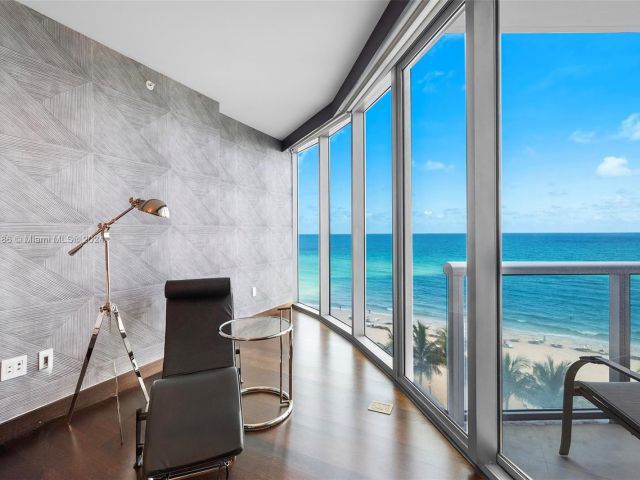 Apartment for sale  Unit #804 - photo 5794158