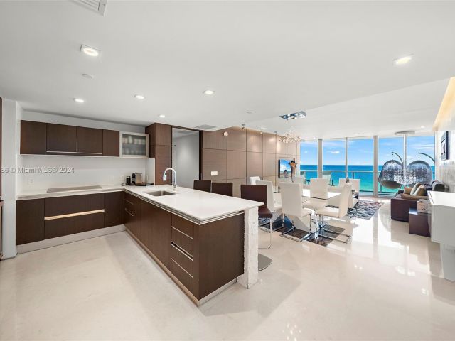 Apartment for sale  Unit #804 - photo 5794166