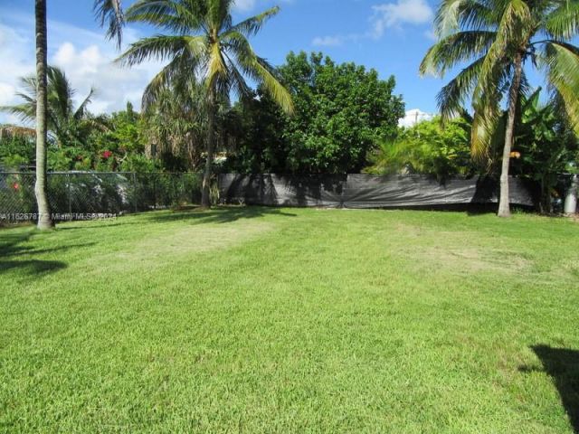 Home for sale at 24925 SW 134th Ct - photo 5706404