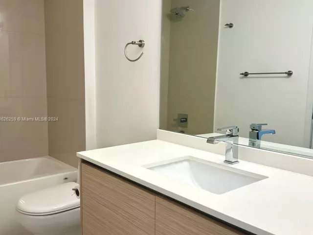 Apartment for sale  Unit #2302 - photo 5644468