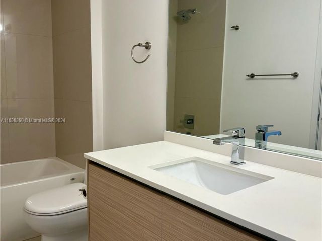 Apartment for sale  Unit #2302 - photo 5644468