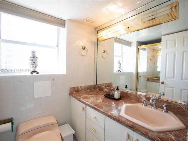 Apartment for sale  Unit #1728 - photo 5689320