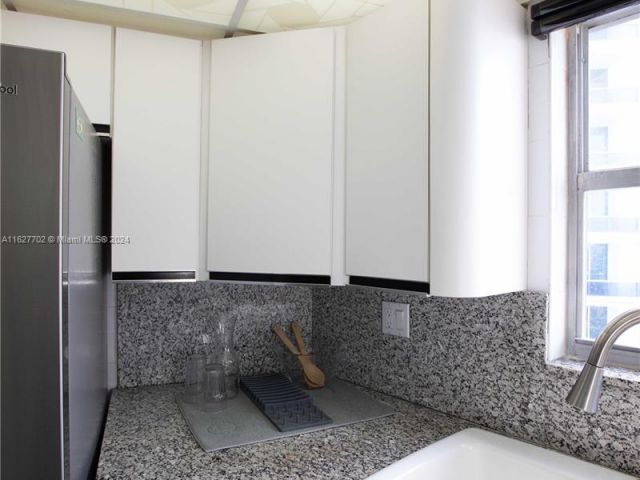 Apartment for sale  Unit #1728 - photo 5689324