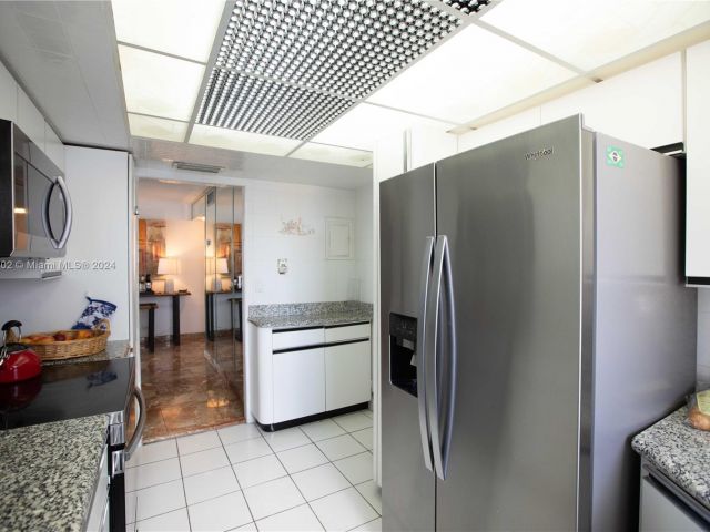 Apartment for sale  Unit #1728 - photo 5689325