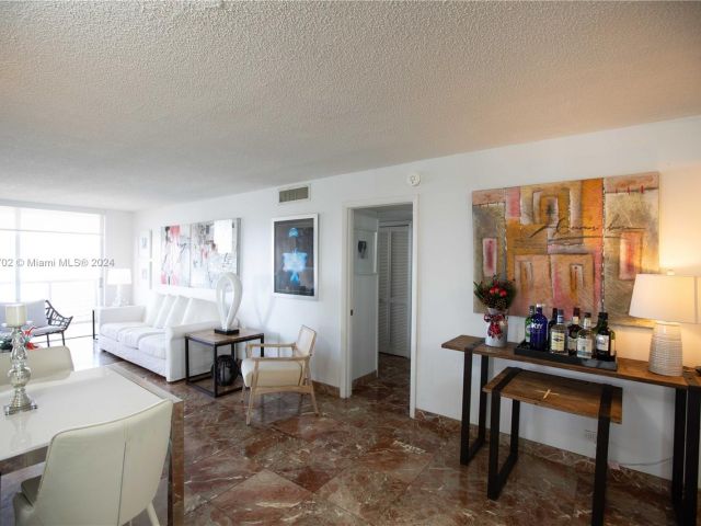 Apartment for sale  Unit #1728 - photo 5689330