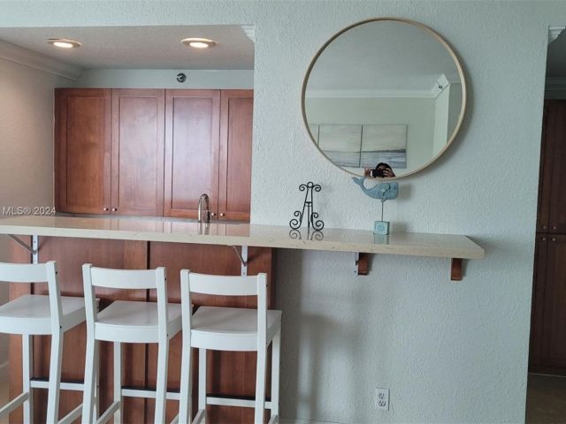 Apartment for sale  Unit #504 - photo 5685159