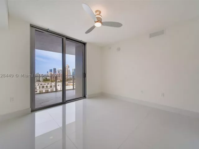 2-bedroom condo for sale in Sunny Isles Beach - 300 Sunny Isles Blvd 2103 - MondialRealty