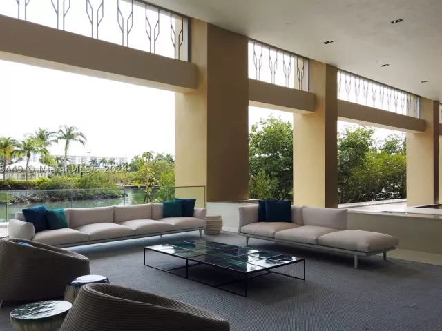 2-bedroom condo for sale in Sunny Isles Beach - 300 Sunny Isles Blvd 2103 - MondialRealty
