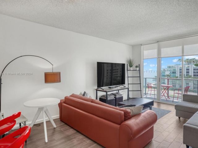 Apartment for sale  Unit #507 - photo 5717388