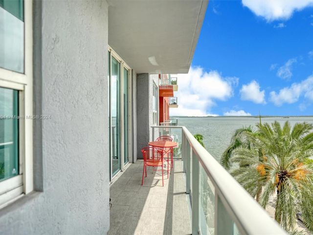 Apartment for sale  Unit #507 - photo 5717393