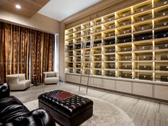 Apartment for sale  Unit #3101 - photo 5673339