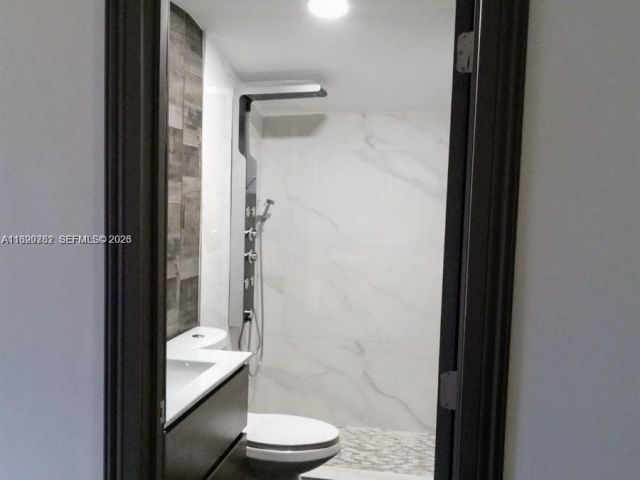 2-bedroom home for rent in Miami - 2720 NW 29th St 2720 - MondialRealty