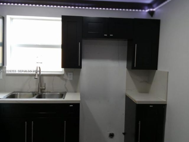 2-bedroom home for rent in Miami - 2720 NW 29th St 2720 - MondialRealty