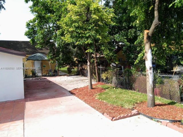 2-bedroom home for rent in Miami - 2720 NW 29th St 2720 - MondialRealty