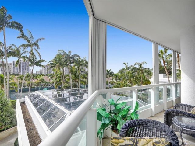 Apartment for sale  Unit #403 - photo 5682986