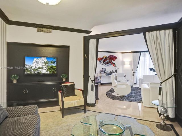 Apartment for sale  Unit #403 - photo 5682990