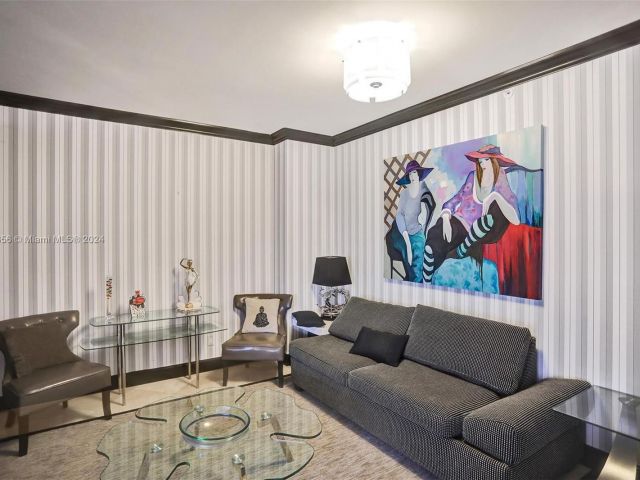 Apartment for sale  Unit #403 - photo 5682992