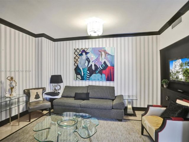 Apartment for sale  Unit #403 - photo 5682993