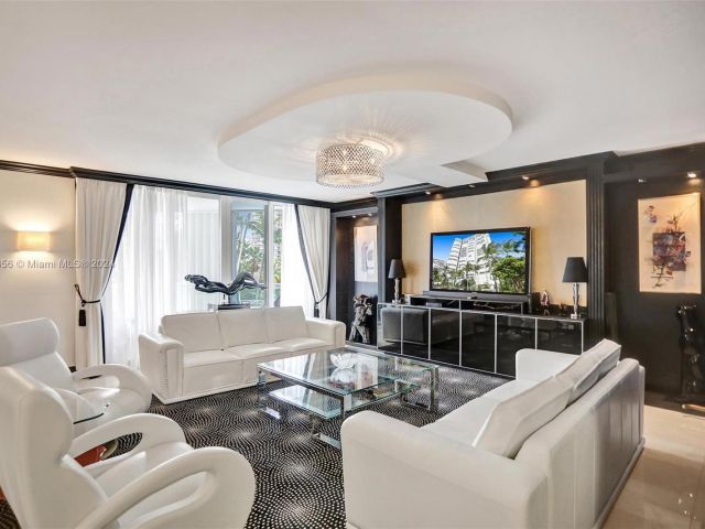 Apartment for sale  Unit #403 - photo 5682994