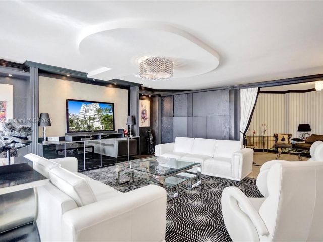 Apartment for sale  Unit #403 - photo 5682997