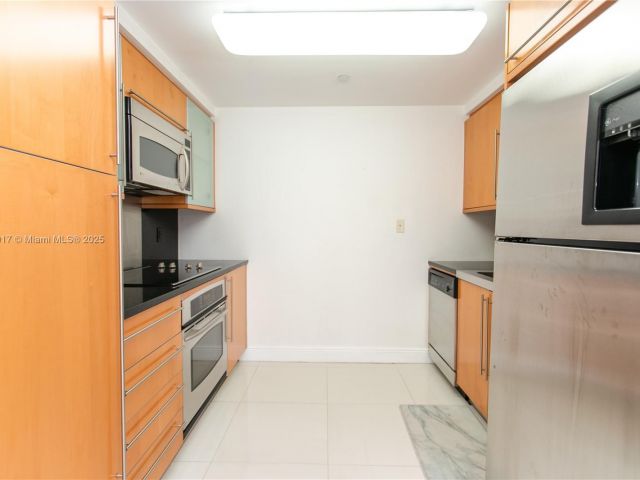 Apartment for sale  Unit #806 - photo 5697896