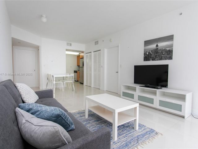 Apartment for sale  Unit #806 - photo 5697902