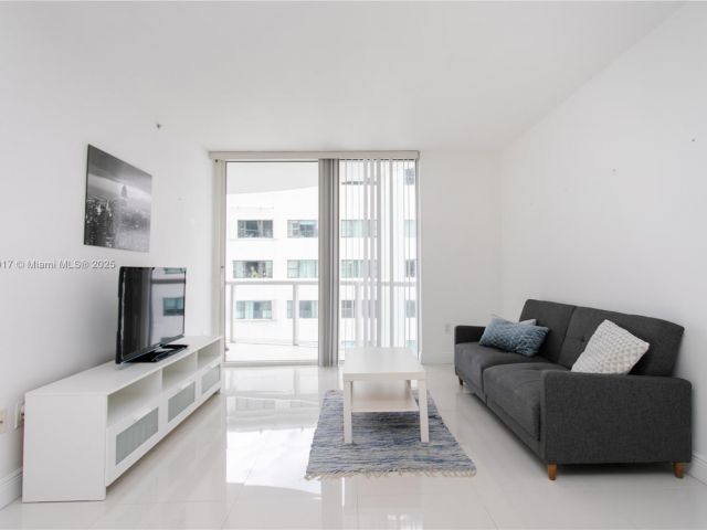 Apartment for sale  Unit #806 - photo 5697905