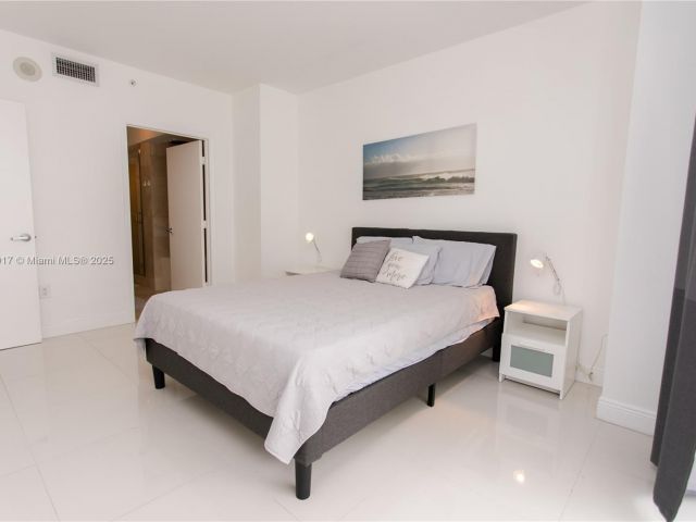 Apartment for sale  Unit #806 - photo 5697912