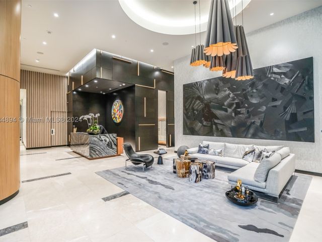2-bedroom condo for sale in Miami - 55 SW 9th ST 2108 - MondialRealty