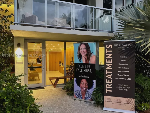2-bedroom condo for rent in Miami Beach - 1500 Bay Rd 522S - MondialRealty