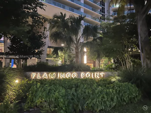 2-bedroom condo for rent in Miami Beach - 1500 Bay Rd 522S - MondialRealty