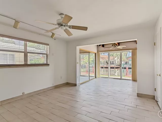 2-bedroom condo for rent in Miami Beach - 1500 Bay Rd 522S - MondialRealty