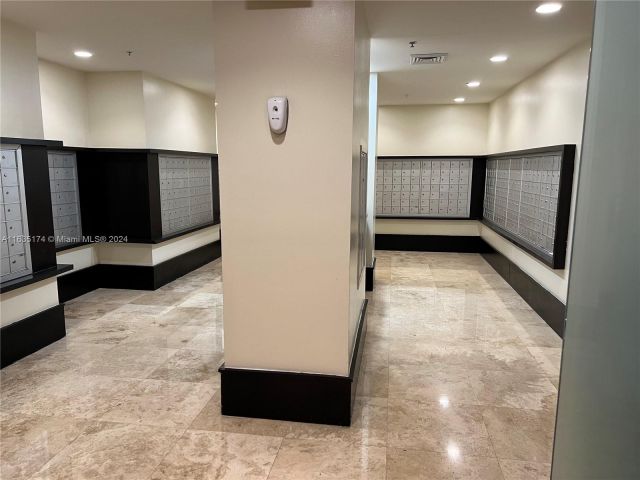 Apartment for rent  Unit #522S - photo 5604852