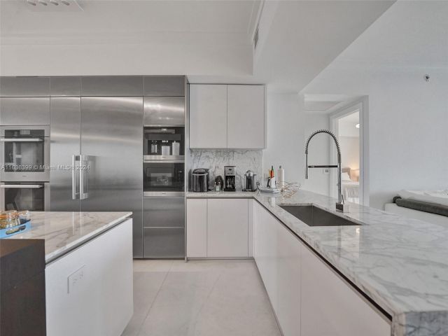 Apartment for sale  Unit #802 - photo 5638967