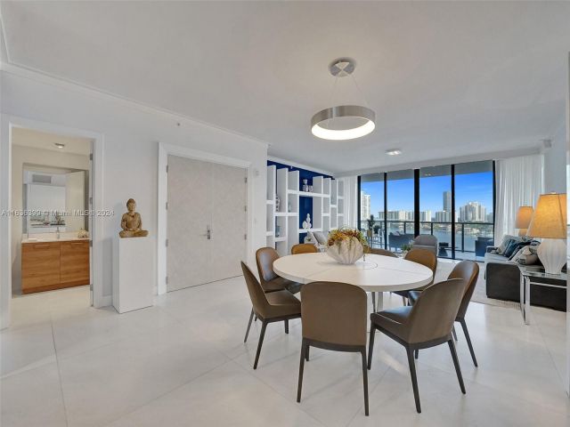 Apartment for sale  Unit #802 - photo 5638978