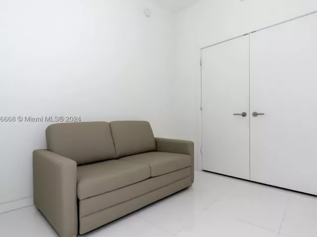 1-bedroom condo for sale in Miami - 851 NE 1st Ave 1710 - MondialRealty