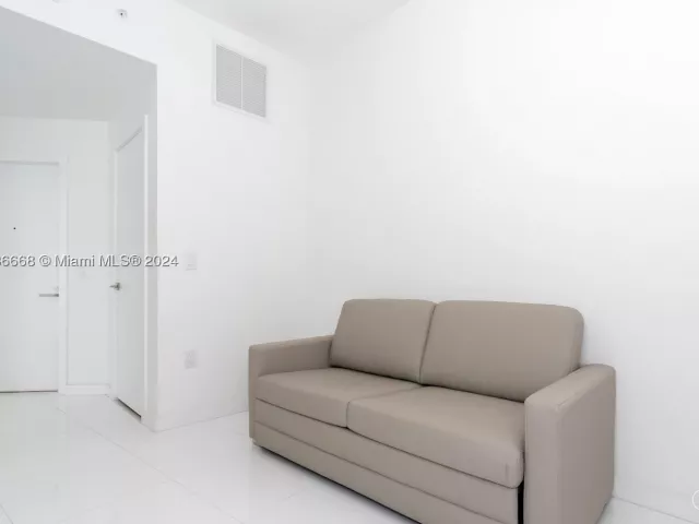 1-bedroom condo for sale in Miami - 851 NE 1st Ave 1710 - MondialRealty