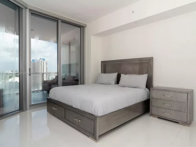 1-bedroom condo for sale in Miami - 851 NE 1st Ave 1710 - MondialRealty