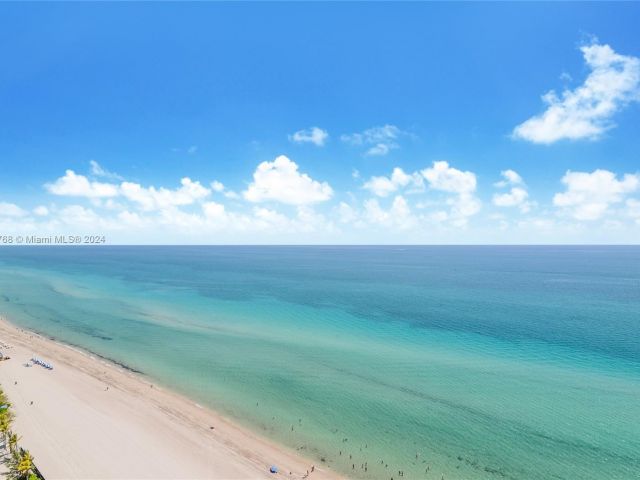 Apartment for rent  Unit #2702 - photo 5664830