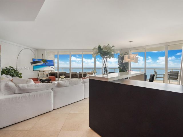 Apartment for rent  Unit #2702 - photo 5664836