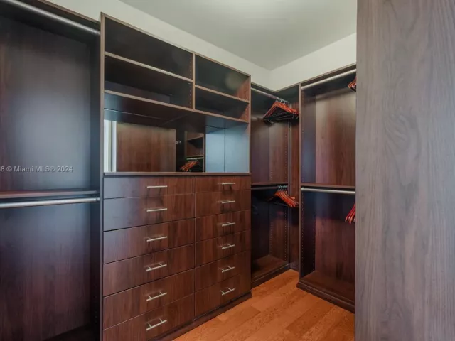 Apartment for rent  Unit #2702 - photo 5664823